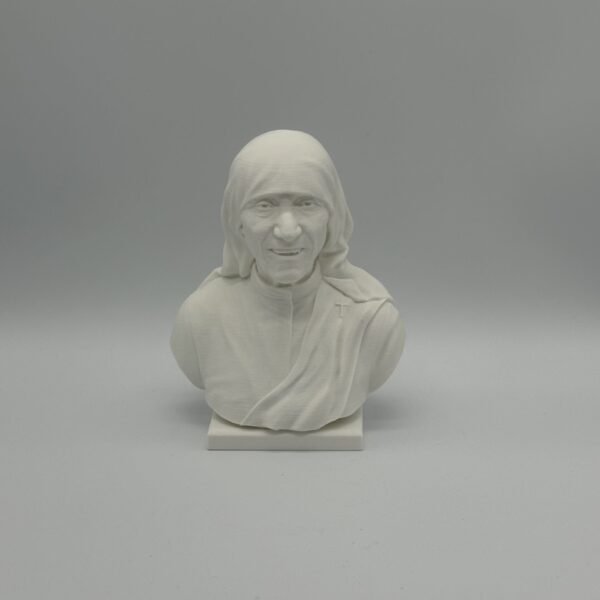Mother Teresa Bust Sculpture Statue – 3D Printed Catholic Icon & Humanitarian Collectible